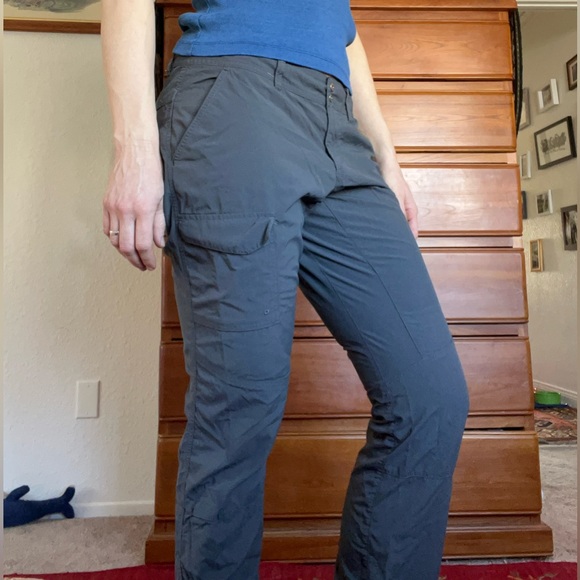 Columbia Women’s Size 10 Gray Omni Shade Sun Protection UPF 50 Hiking Pants - Picture 2 of 16
